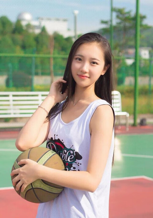 九游下载安装-_欧洲橄榄球锦标赛：力量与策略的较量_，橄榄球欧冠