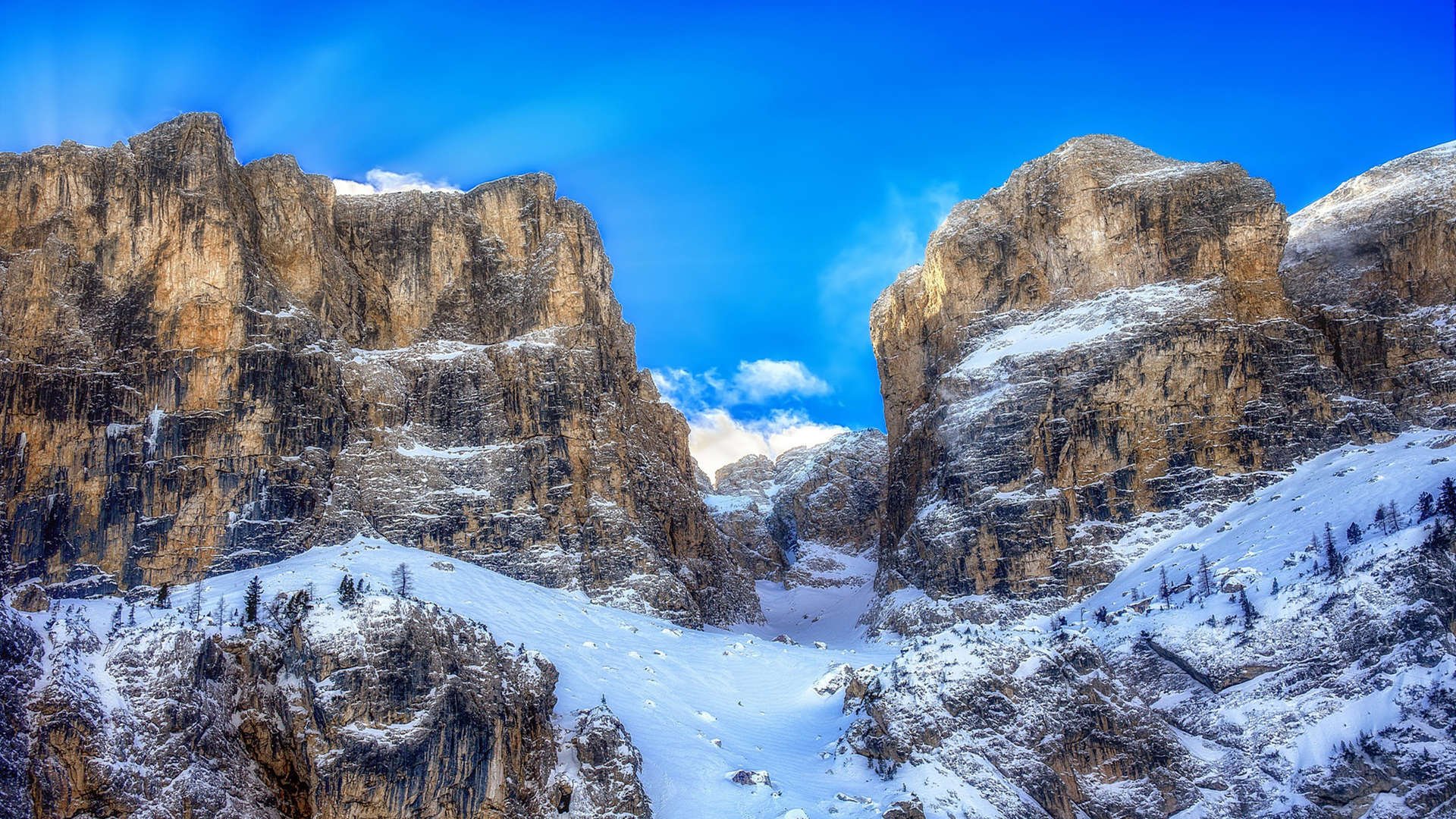 西甲裁判团队引入语义干预机制减少VAR误判分歧，意甲足球裁判