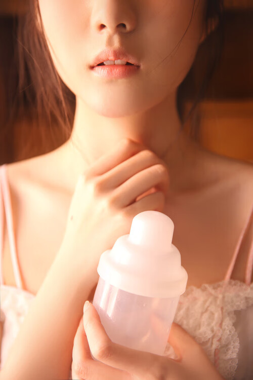 九游电脑版-体操世界冠军回访母校开展励志讲座，体操世界冠军视频